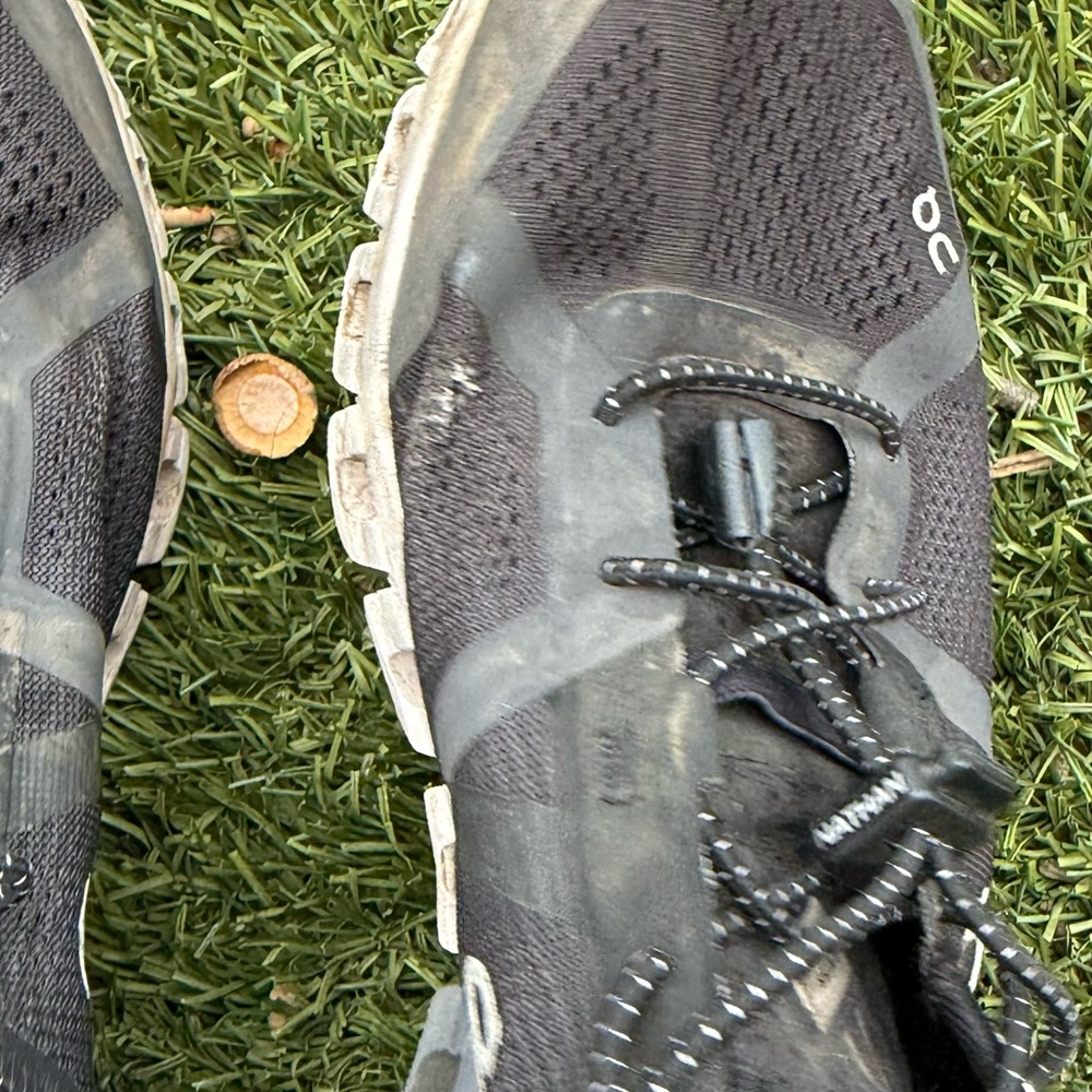 On Cloud Running Cloudflow Sneakers - image 4